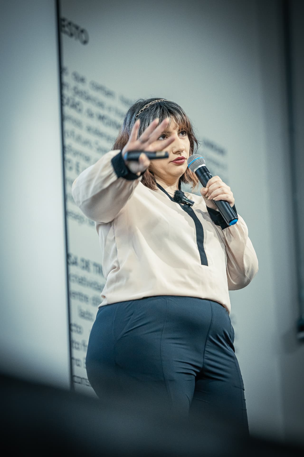 Jhess Sala, criadora de conteúdo e designer de moda